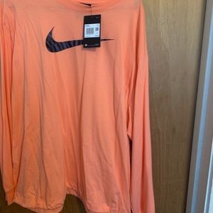 Nike long sleeve tee